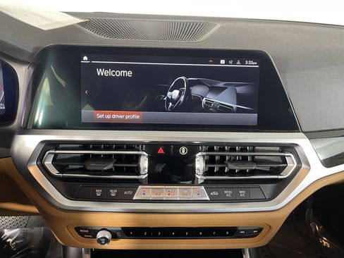 Certified 2022 BMW 330i xDrive Sedan w/ Driving Assistance Package image 13