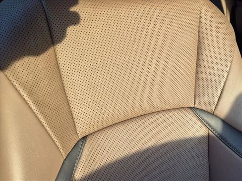 Used 2023 Lexus ES 350 w/ Premium Package FWD image 17