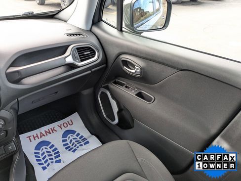 Used 2021 Jeep Renegade Latitude w/ Convenience Group image 19