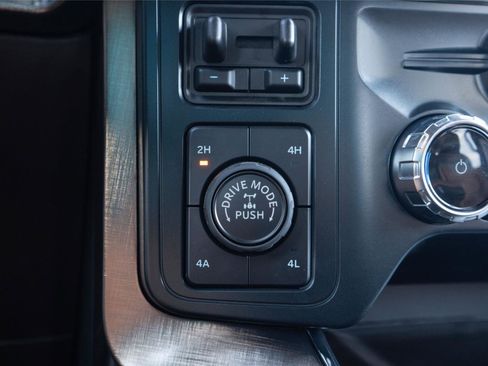 Used 2025 Ford F150 King Ranch w/ FX4 Off-Road Package image 18