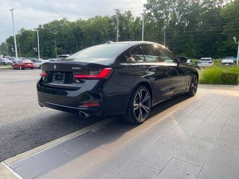 Used 2023 BMW 330i xDrive Sedan w/ Premium Package AWD/4WD image 7