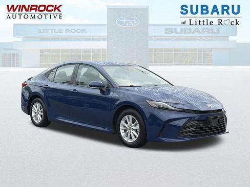 Used 2025 Toyota Camry LE FWD image 1