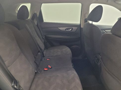 Used 2016 Nissan Rogue SV AWD/4WD image 19