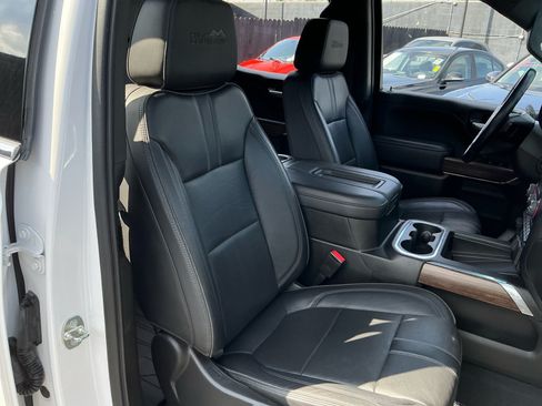 Used 2022 Chevrolet Silverado 1500 High Country AWD/4WD image 21