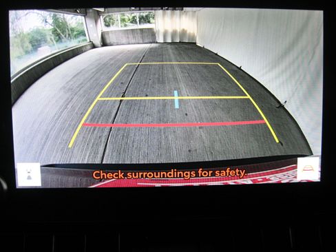 Used 2023 Toyota RAV4 LE image 18