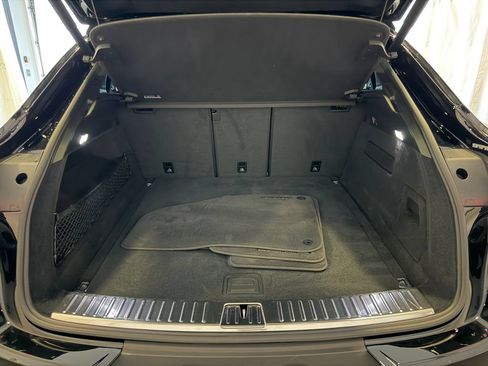 Certified 2021 Porsche Cayenne Coupe AWD/4WD image 28