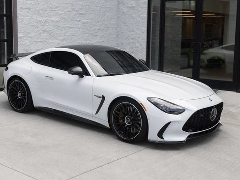 Used 2025 Mercedes-Benz AMG GT 63 S image 3