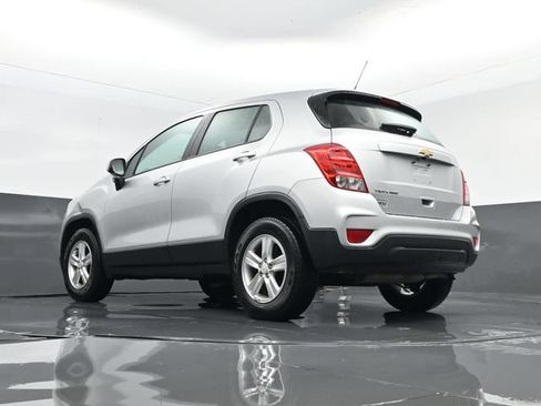 Used 2017 Chevrolet Trax LS AWD/4WD image 22