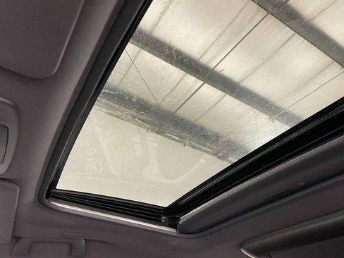 Used 2021 Toyota Sienna Platinum AWD/4WD image 19