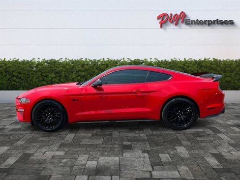 Used 2021 Ford Mustang GT w/ Black Accent Package RWD image 4