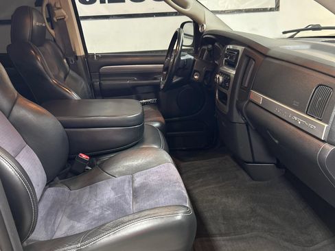 Used 2005 Dodge Ram 1500 Truck 2WD Quad Cab image 11