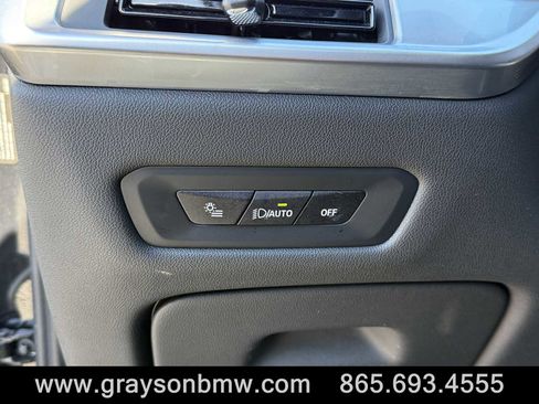 Used 2024 BMW X5 xDrive50e image 25