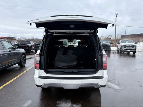 Used 2019 Ford Expedition Limited w/ Equipment Group 301A image 5