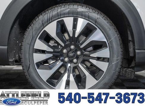 New 2026 Ford Explorer Platinum w/ LUX Leather Package image 21