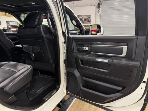 Used 2016 RAM 2500 Laramie Limited AWD/4WD image 18