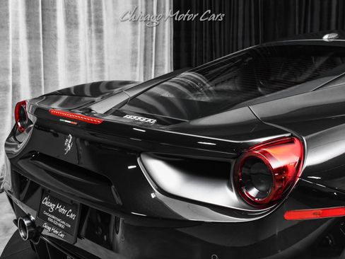 Used 2018 Ferrari 488 GTB RWD image 38