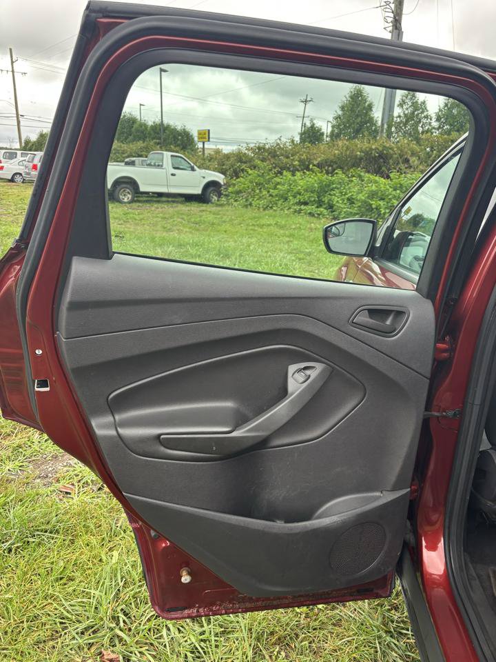 Used 2014 Ford Escape S FWD image 21