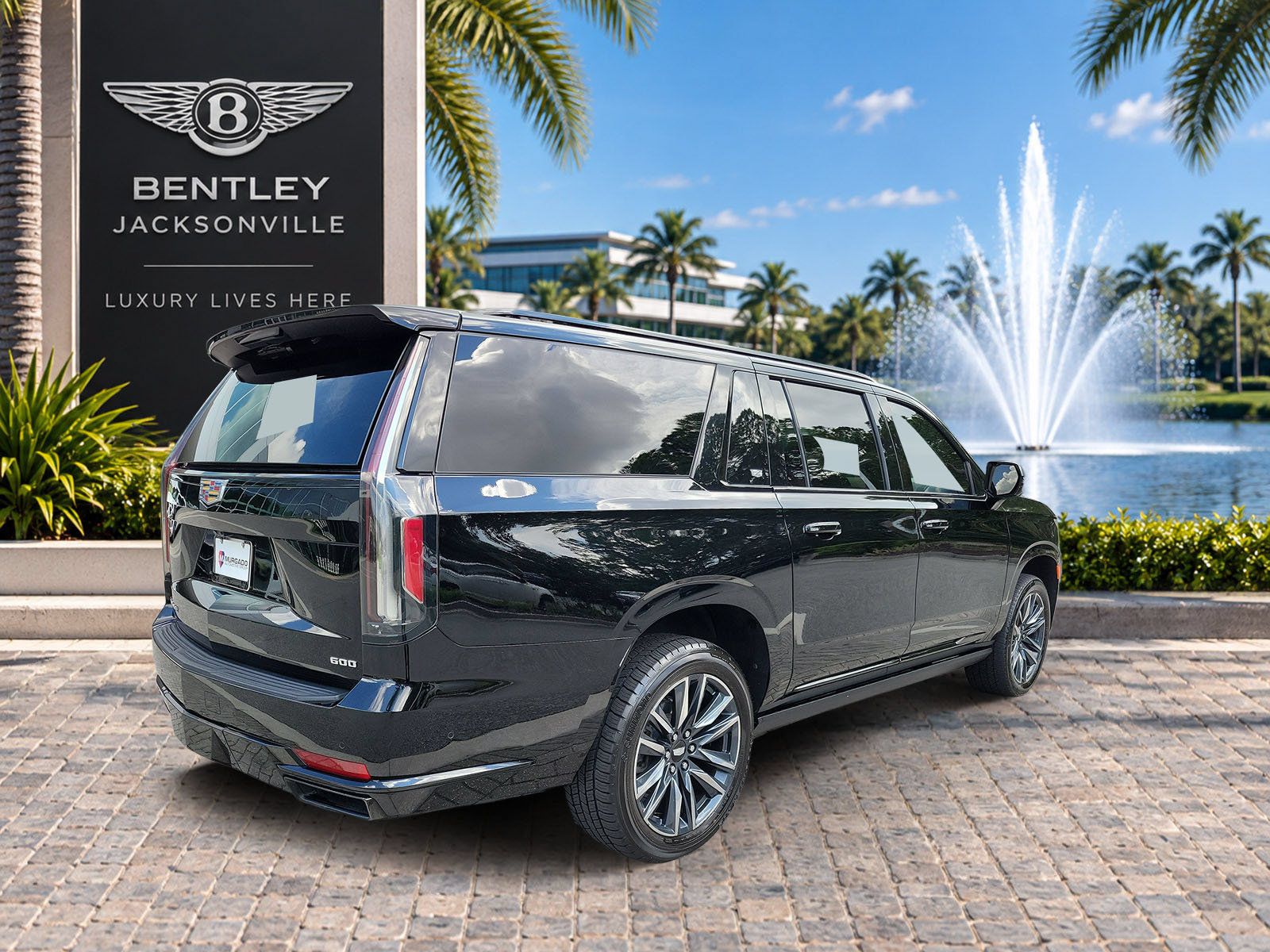 Used 2022 Cadillac Escalade ESV Sport w/ Touring Package AWD/4WD image 5