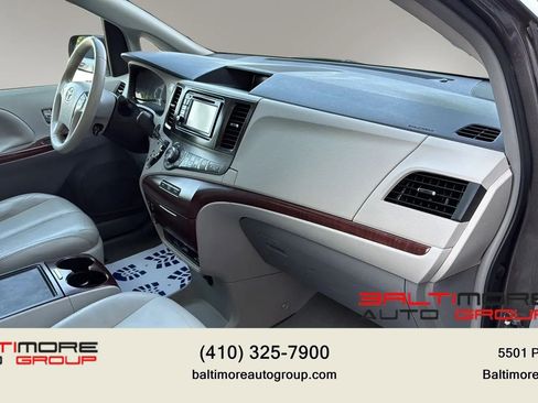Used 2014 Toyota Sienna XLE w/ Entertainment Package AWD/4WD image 16