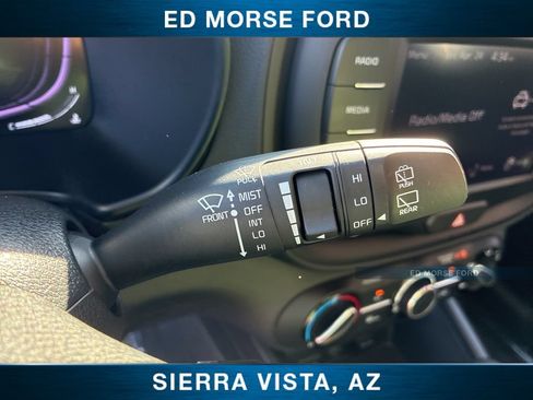 Used 2025 Kia Soul LX FWD image 27