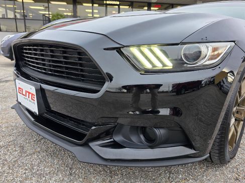 Used 2015 Ford Mustang Premium image 28