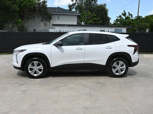 Used 2025 Chevrolet Trax LS w/ Driver Confidence Package FWD image 7