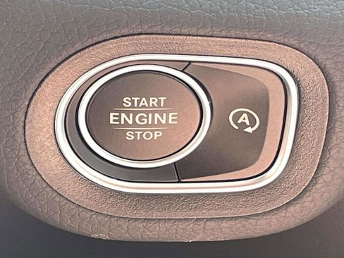 New 2026 Mercedes-Benz GLE 350 4MATIC image 17