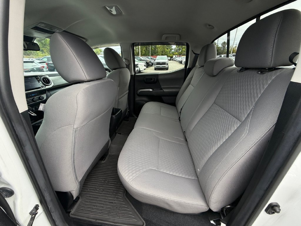 Used 2022 Toyota Tacoma SR5 AWD/4WD image 21