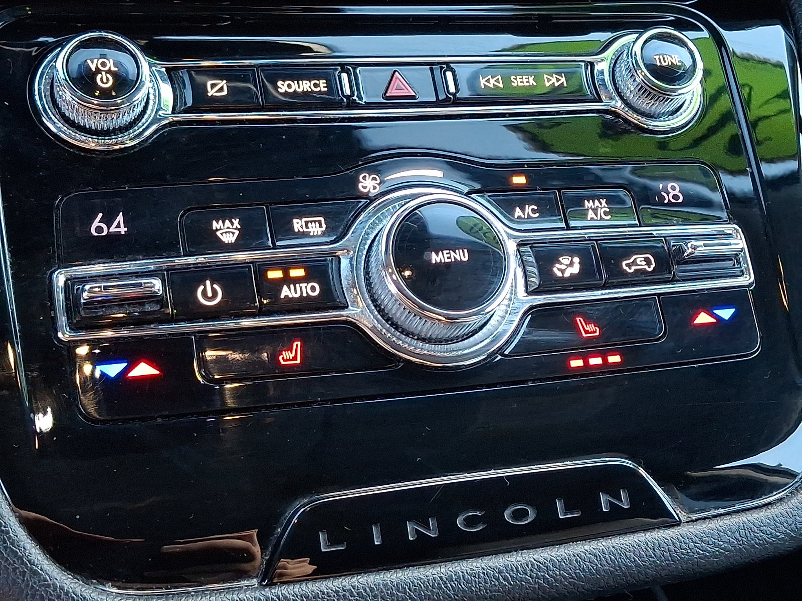 Used 2020 Lincoln Corsair AWD image 16
