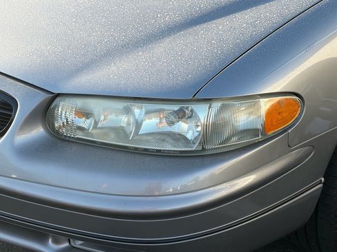 Used 1998 Buick Regal GS FWD image 5