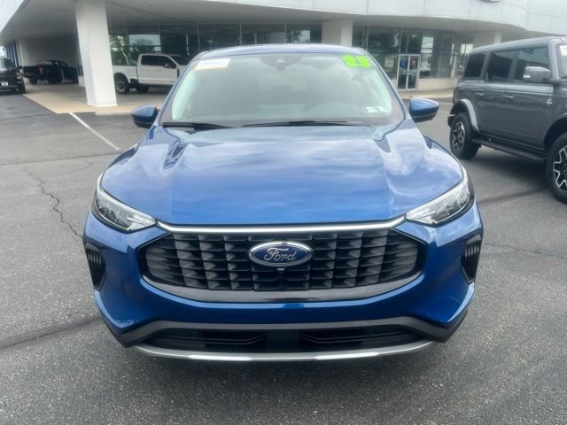 Certified 2023 Ford Escape Active w/ Tech Pack #2 AWD/4WD image 2