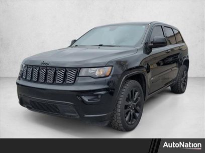 Used 2017 Jeep Grand Cherokee Altitude