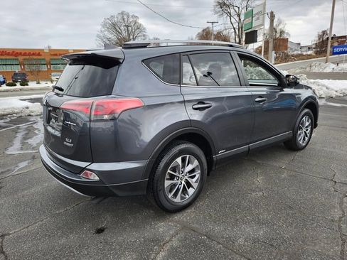 Used 2017 Toyota RAV4 XLE w/ All Weather Liner Package image 7