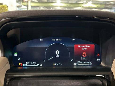 Used 2023 Lincoln Nautilus AWD w/ Premium Package image 15