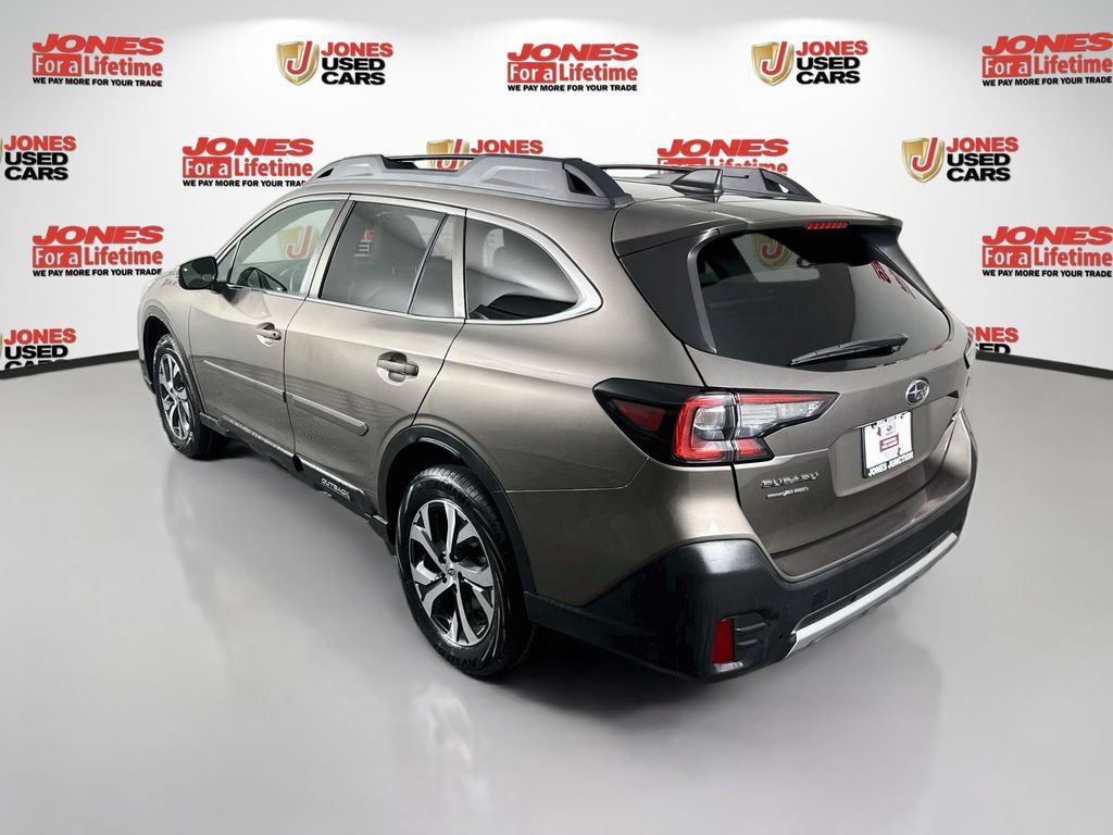 Used 2022 Subaru Outback Limited AWD/4WD image 2