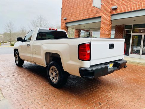 Used 2018 Chevrolet Silverado 1500 W/T RWD image 4