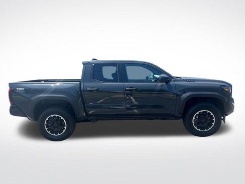 Used 2026 Toyota Tacoma TRD Off-Road AWD/4WD image 2