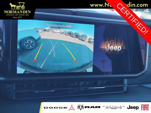 Certified 2025 Jeep Wrangler Unlimited Rubicon AWD/4WD image 10