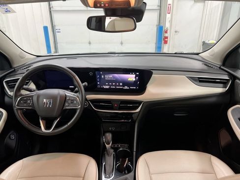 Used 2024 Buick Encore GX Avenir w/ Avenir Convenience Package AWD/4WD image 10