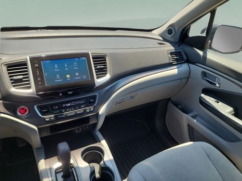 Used 2016 Honda Pilot EX image 16