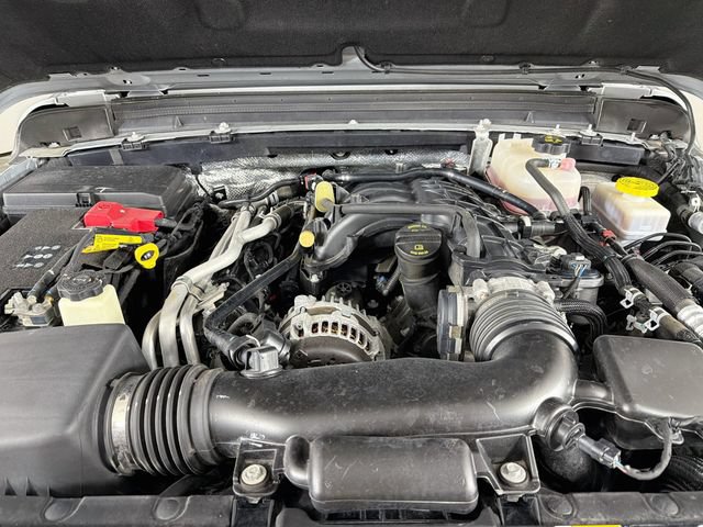 Used 2024 Jeep Wrangler Unlimited Rubicon AWD/4WD image 35