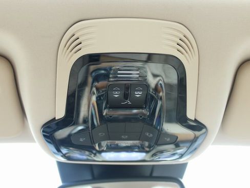 Used 2017 Alfa Romeo Giulia Ti w/ TI Lusso Light Wood Package image 29