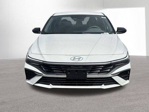 New 2026 Hyundai Elantra Sport FWD image 16