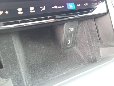 Used 2024 Jeep Wagoneer Launch Edition AWD/4WD image 26