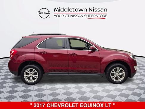 Used 2017 Chevrolet Equinox LT w/ Convenience Package AWD/4WD image 2