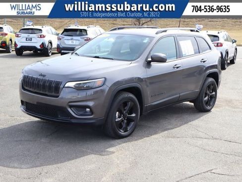 Used 2020 Jeep Cherokee Latitude Plus image 4
