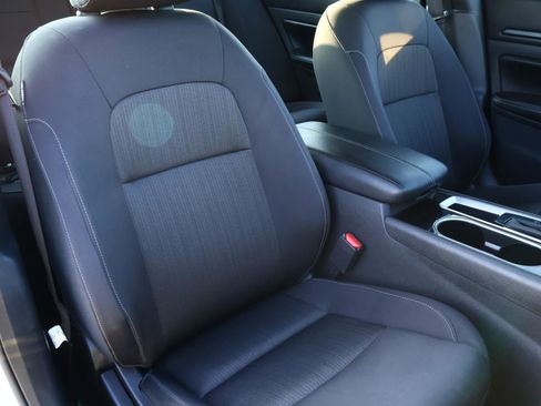 Used 2024 Nissan Altima 2.5 SV image 13