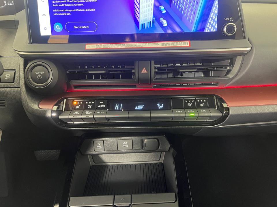 New 2026 Toyota Prius Plug-In Hybrid w/ Limited Premium Package FWD image 15