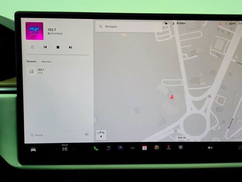 Used 2022 Tesla Model X AWD/4WD image 22