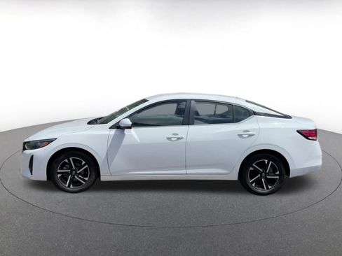 Used 2025 Nissan Sentra SV image 8